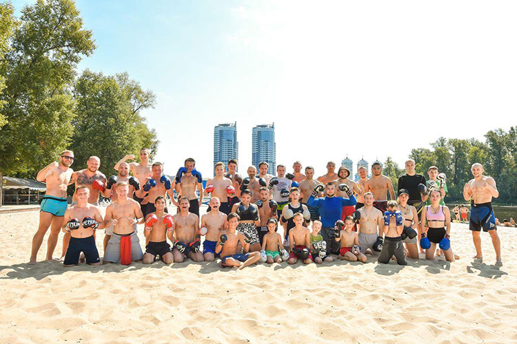 Смешанные единоборства Киев