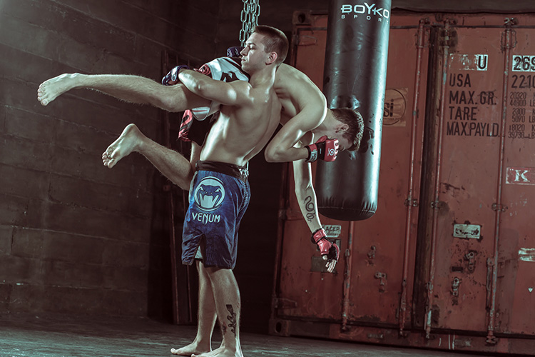 Смешанные единоборства, ММА на Дарнице